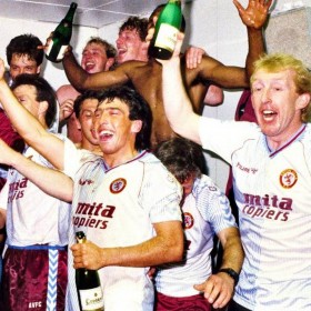 Aston Villa 1988 Aüswarts retro trikot