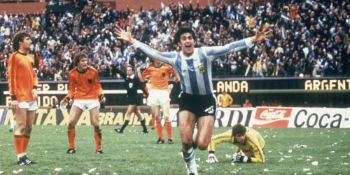 Mario Kempes segundo gol final Mundial 1978 Mario Kempes segundo gol final Mundial 1978 contra Holanda